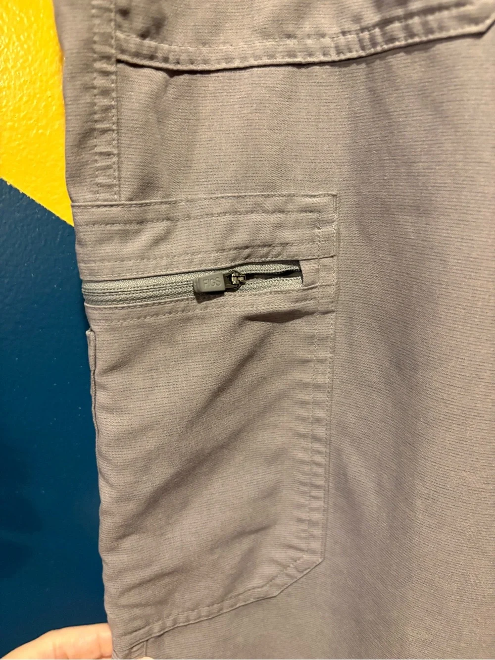 FIGS Light Gray Straight Leg Technical Scrubs EUC